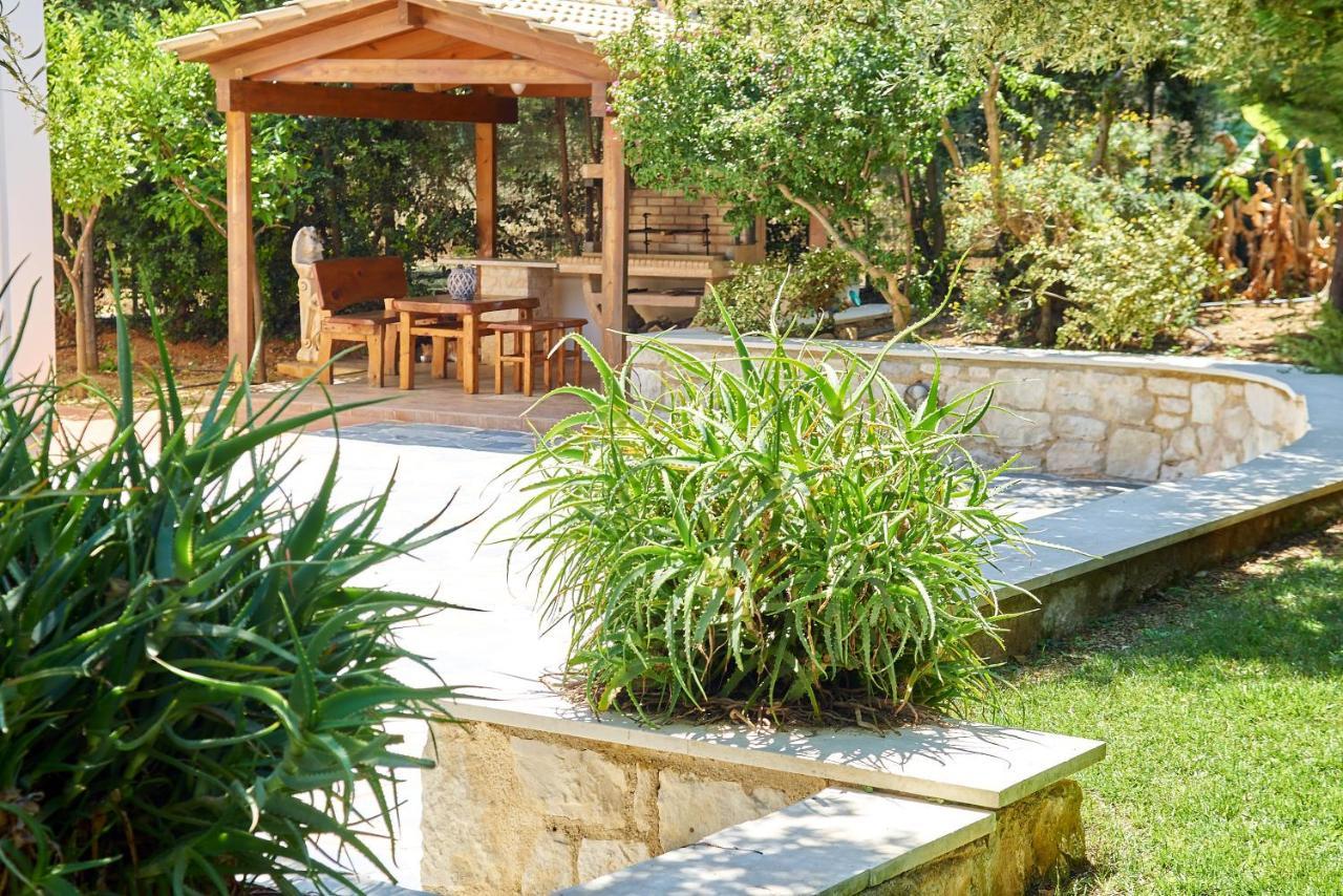 Moma Villa *